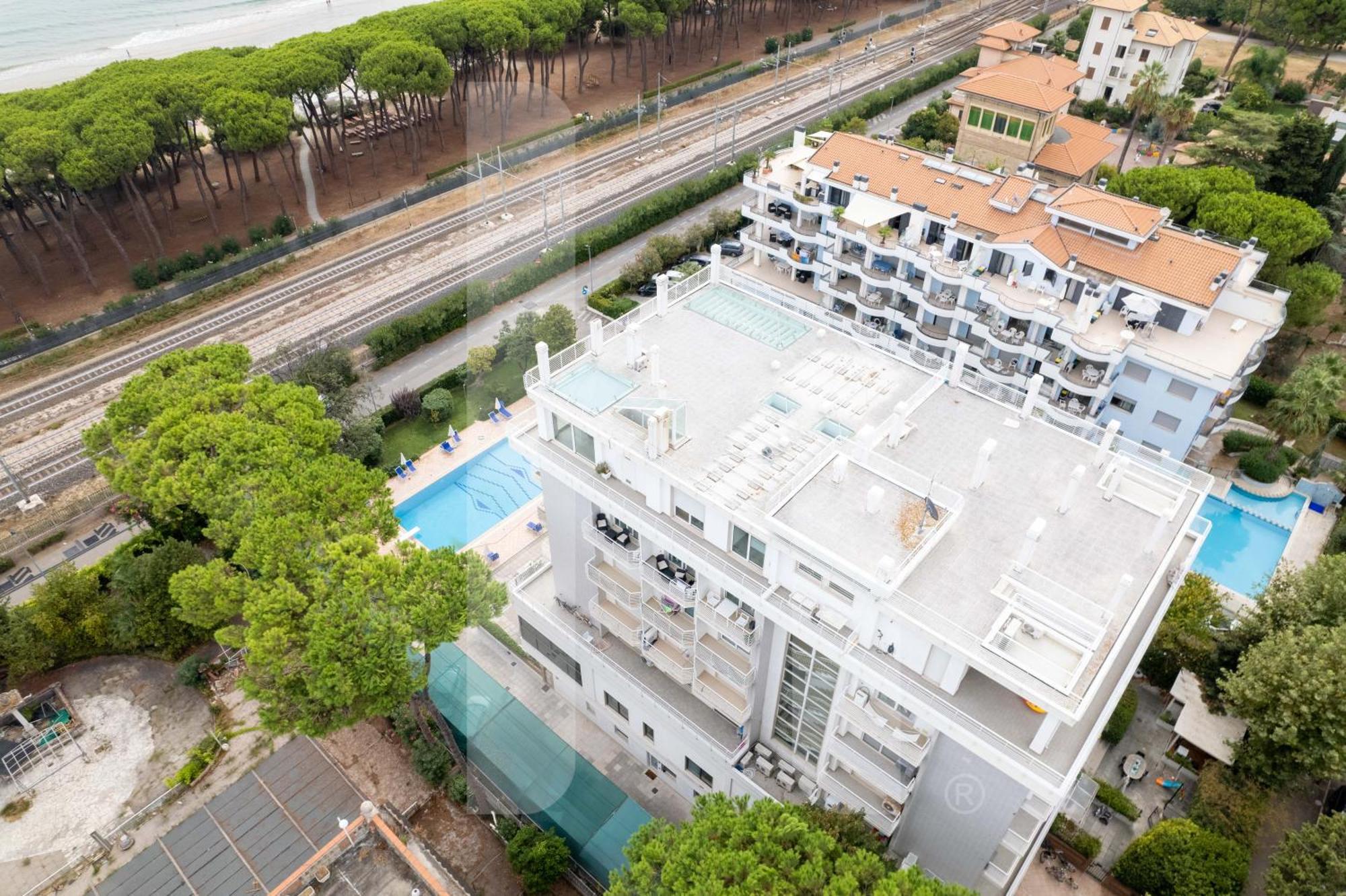 Homiday - Residence Prestige Pineto Εξωτερικό φωτογραφία