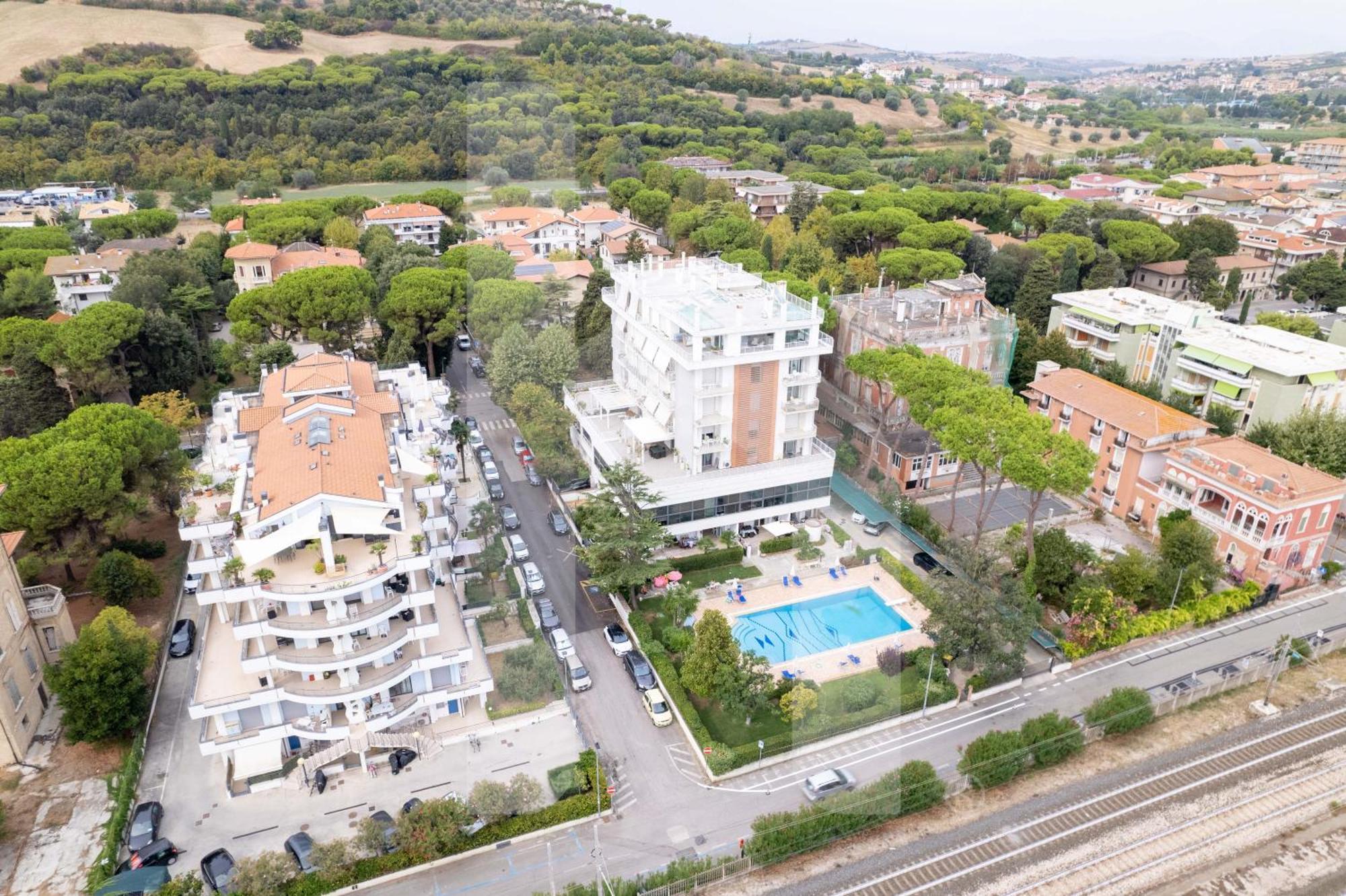 Homiday - Residence Prestige Pineto Εξωτερικό φωτογραφία